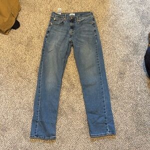 Denizen 231 Athletic Blue Jeans